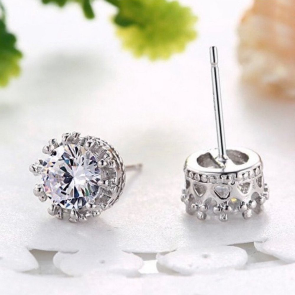 NEW 4 TCW Solitaire Diamond 925 Silver Crown Studs - Picture 2 of 7